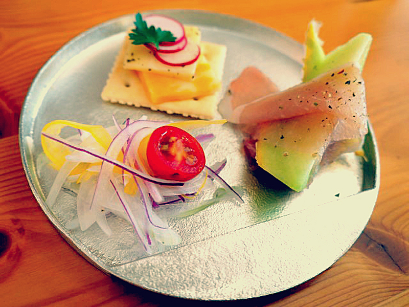 serving plate-MARU-image_2