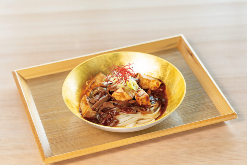 花椒（ホワジャオ）香るもつ麻婆うどん
