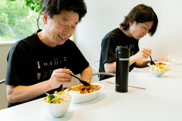 月に一度の昼食会